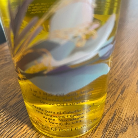Terramar Hair Oil - Picture 2 of 3